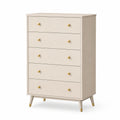 Commode haute 5 tiroirs en bois beige avec poignées dorées