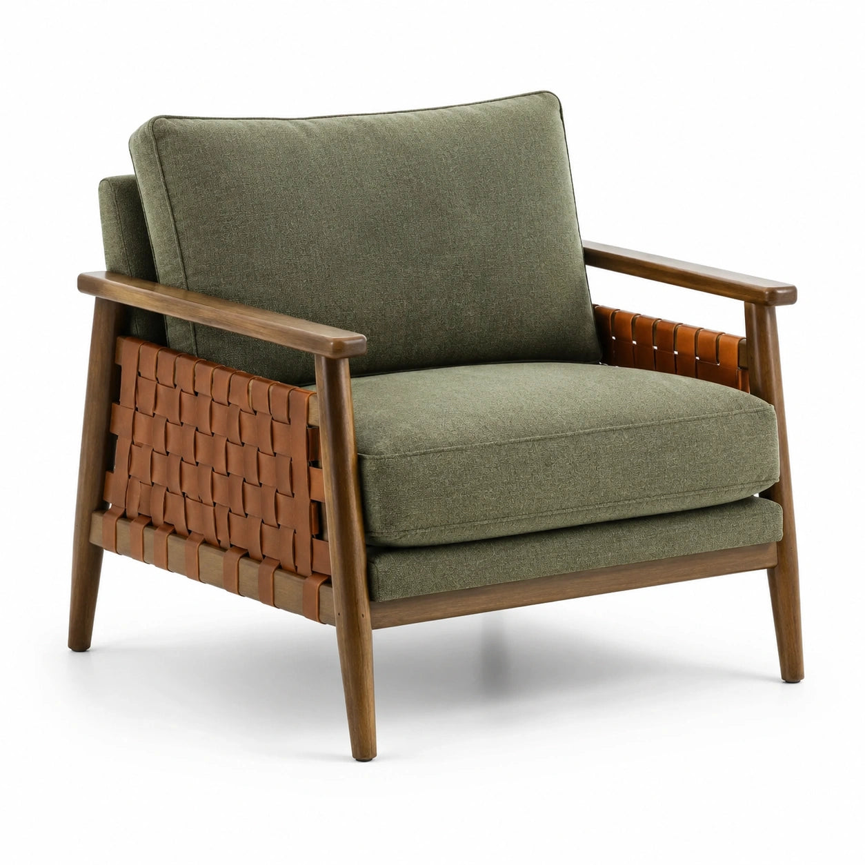 Fauteuil en bois avec tissu vert olive et cuir tressé